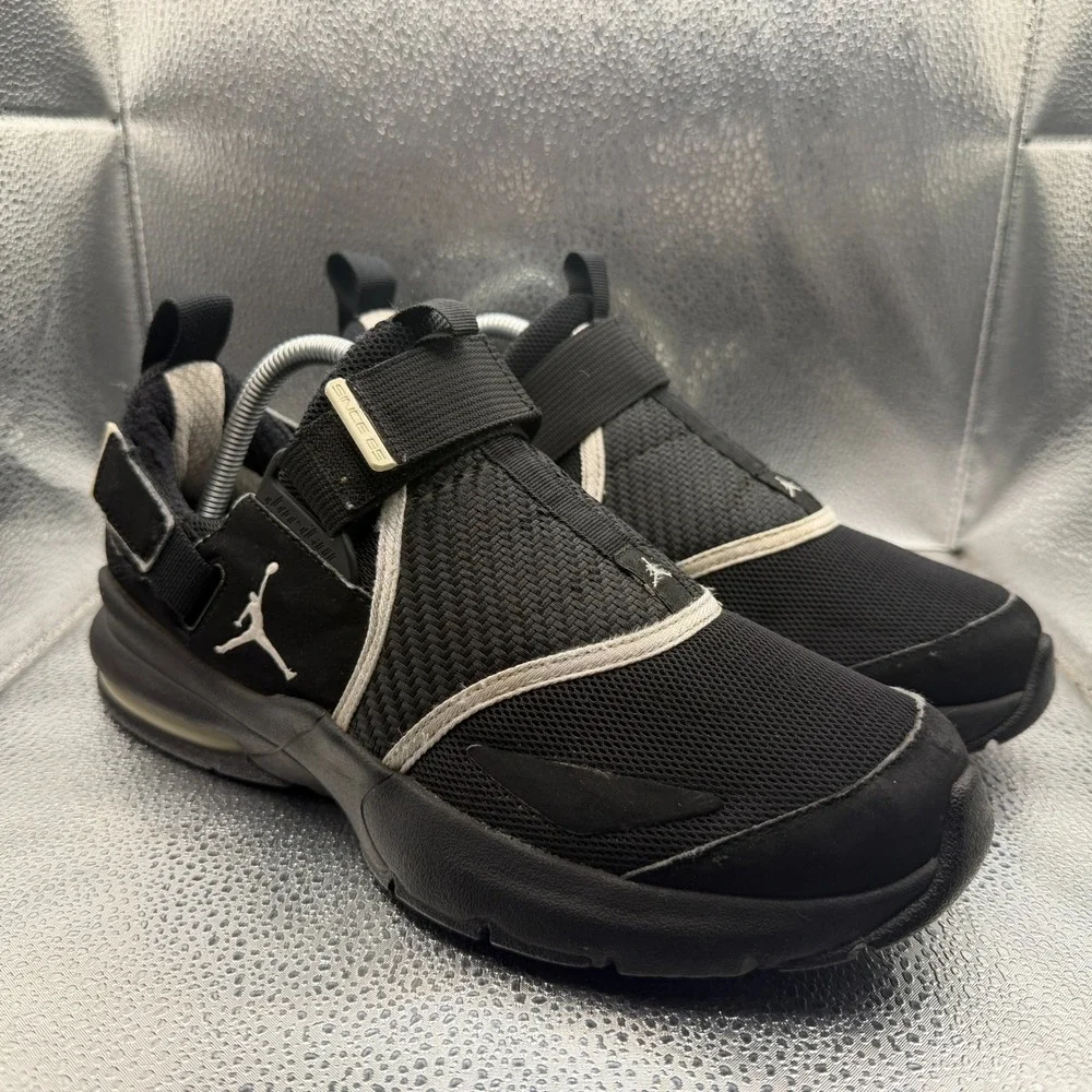 Size 8.5 Air Jordan Trunner 11‎ LX Black White Mens Athletic Sneakers 453843-001
